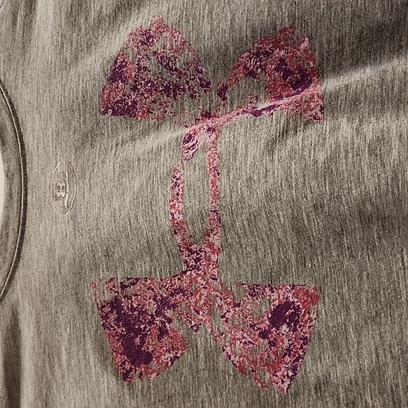 Under Armour Gray and Pink Tee - Picture 4 of 4